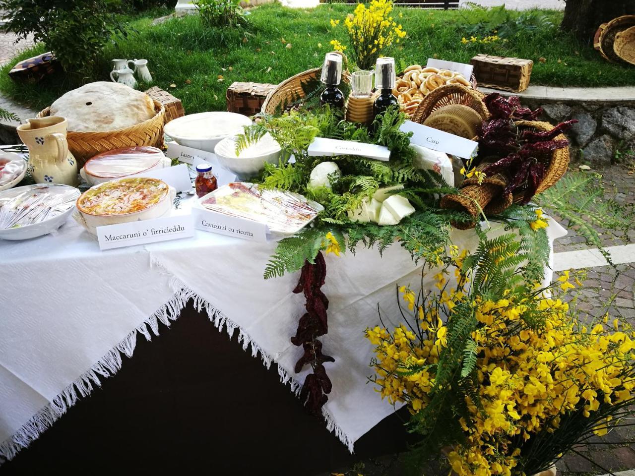 L'Antico Ritrovo Bed & Breakfast Moliterno ภายนอก รูปภาพ